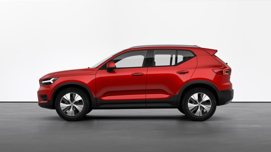 Volvo XC40 MOMENTUM PRO