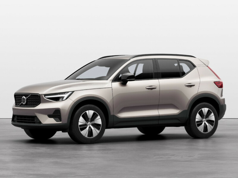 Volvo XC40 PLUS DARK