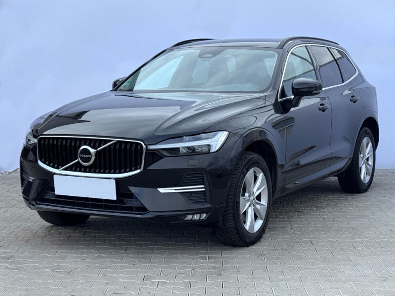 Volvo XC60 Momentum Pro