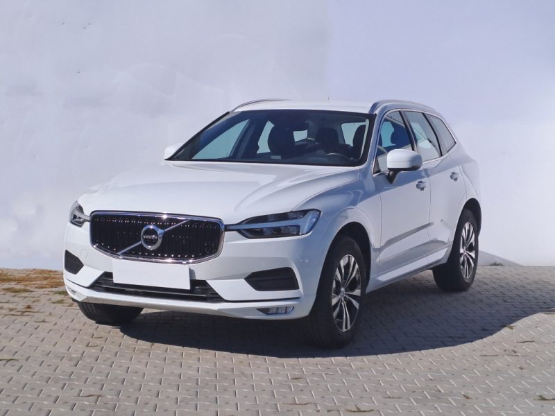 Volvo XC60 Momentum Pro