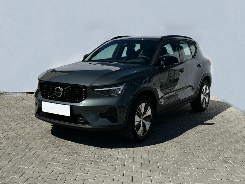 Volvo XC40 Plus Dark