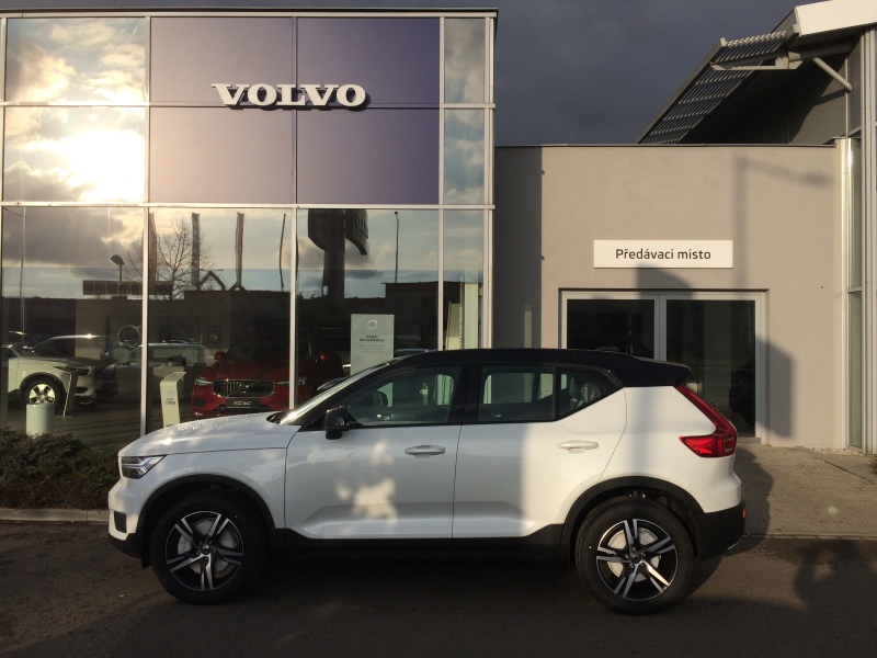 Volvo XC40 R-DESIGN