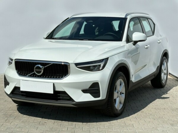 Volvo XC40 CORE B3 120