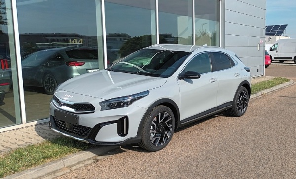 Kia XCeed Steel Edition 1,6 T-GDi GPF 7DCT 110kW/150k