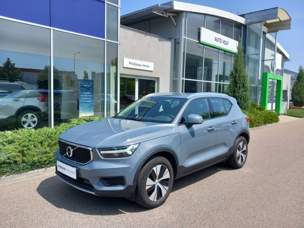 Volvo XC40 Momentum B4 AWD 145kW