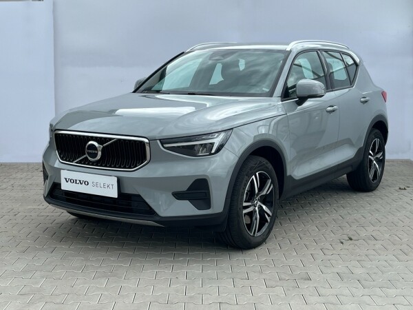 Volvo XC40 Core B3 120 kW