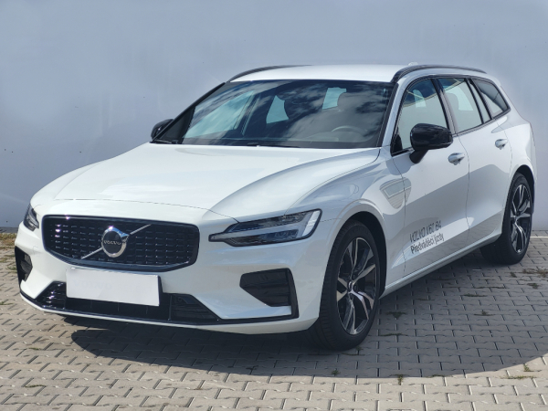 Volvo V60 PLUS DARK B4 FWD 145 kW