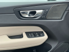 Volvo XC60 Plus Dark