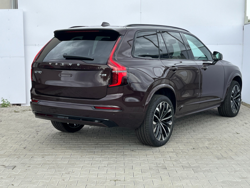 Volvo XC90 PLUS DARK