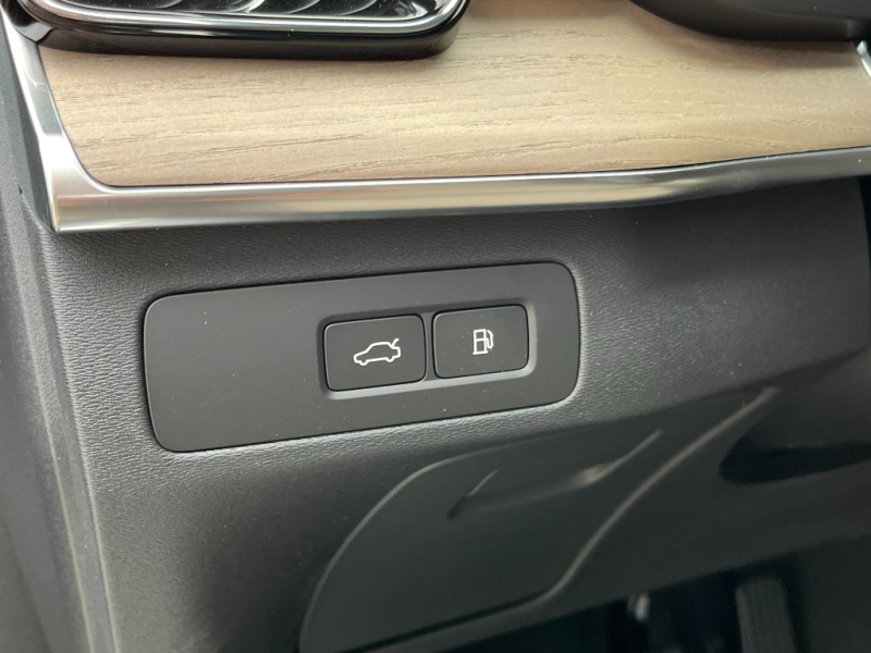 Volvo XC90 PLUS DARK