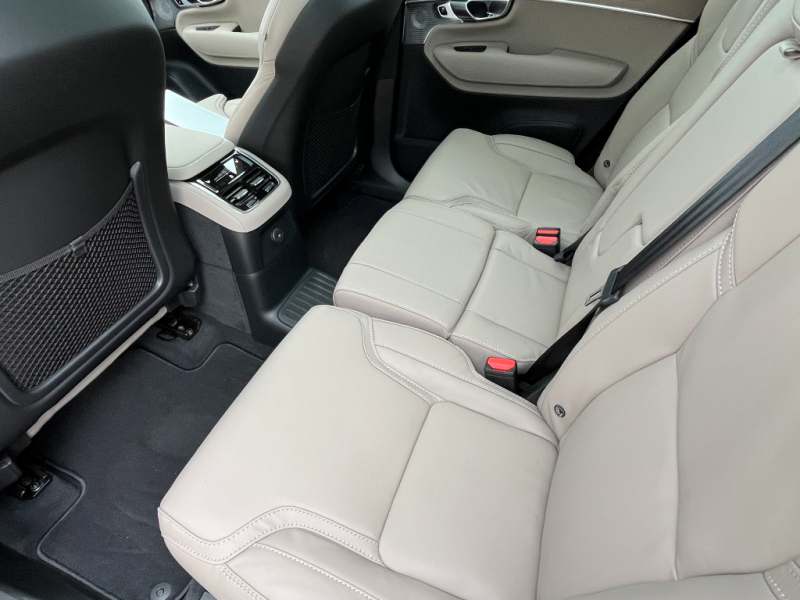 Volvo XC90 PLUS DARK