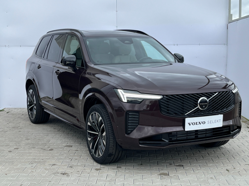Volvo XC90 PLUS DARK