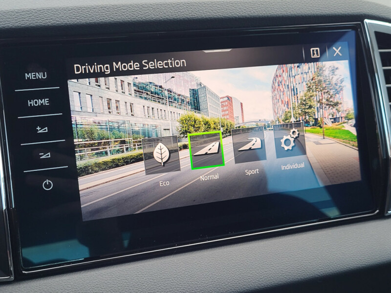 Škoda Karoq 130LET Premium