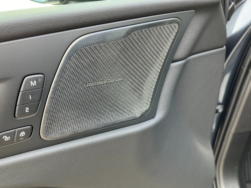 Volvo XC60 PLUS BRIGHT