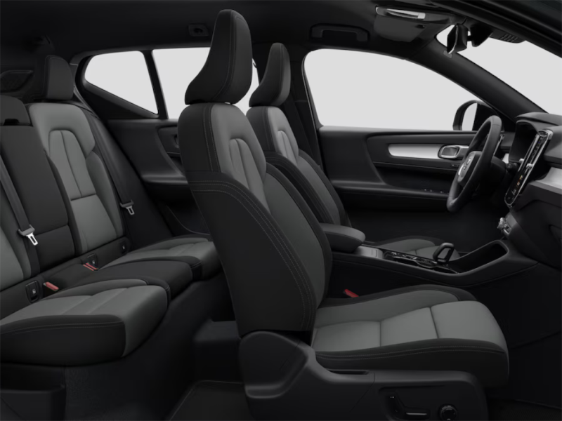 Volvo XC40 PLUS