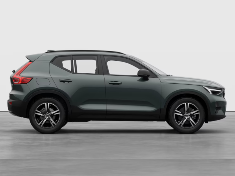 Volvo XC40 PLUS DARK