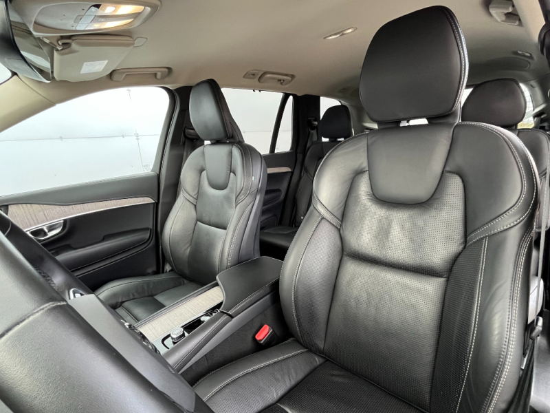 Volvo XC90 Plus Bright