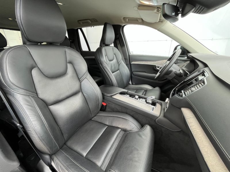 Volvo XC90 Plus Bright