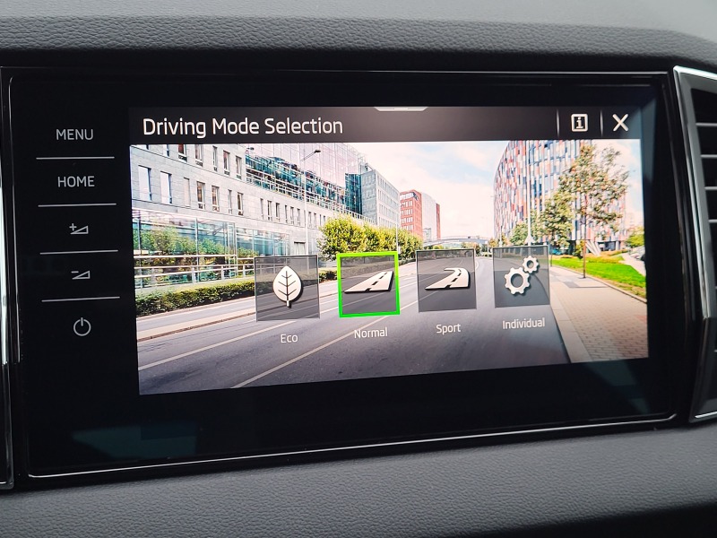 Škoda Karoq 130LET Premium