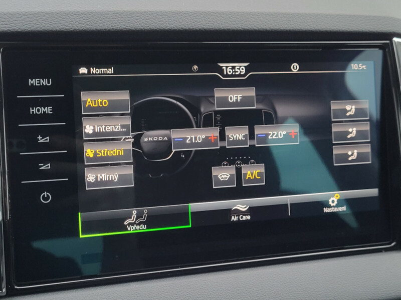 Škoda Karoq 130LET Premium