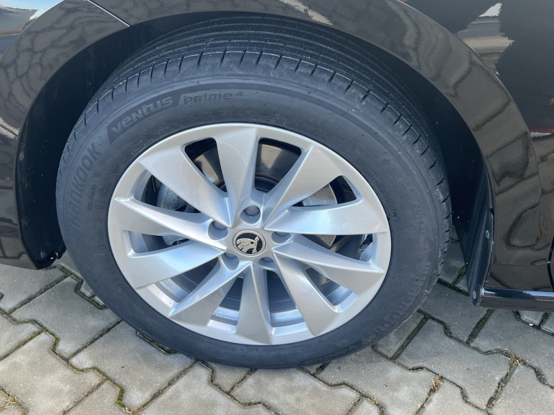 Škoda Superb Selection