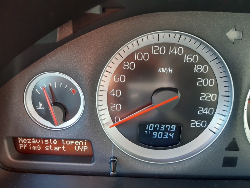 Volvo XC90 Summum 7 míst