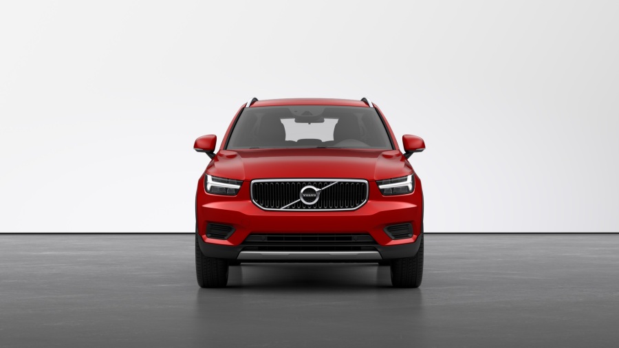 Volvo XC40 MOMENTUM PRO