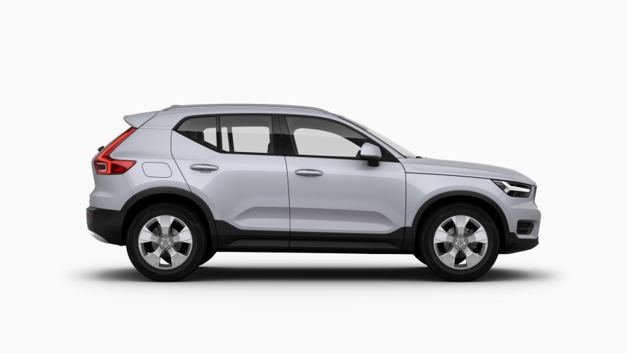 Volvo XC40 MOMENTUM PRO