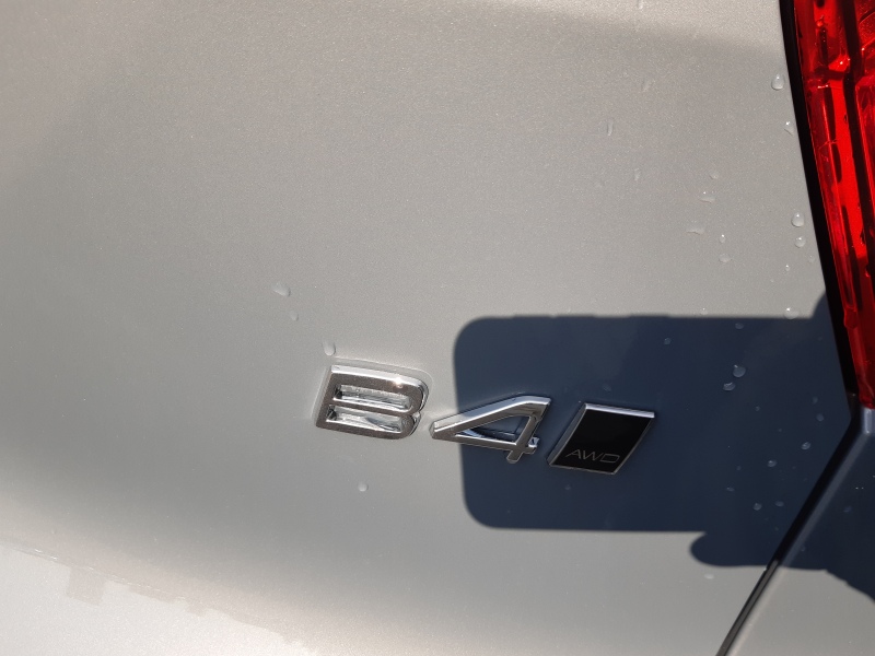 Volvo XC40 MOMENTUM PRO
