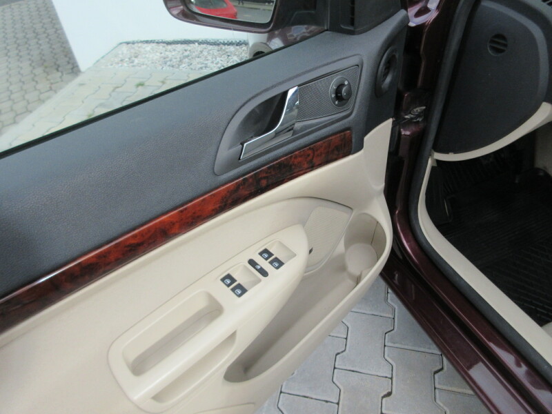 Škoda Octavia Elegance