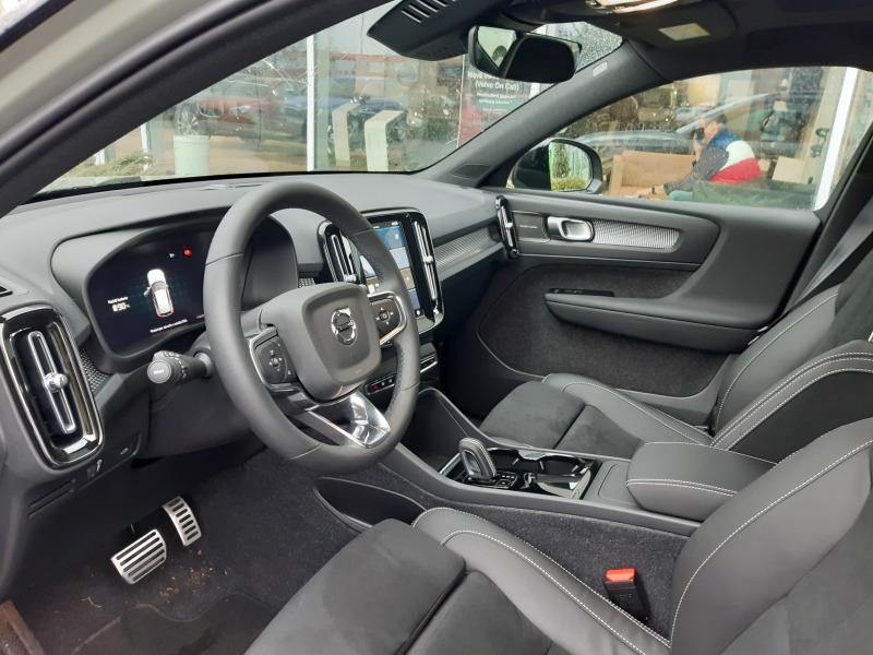Volvo XC40 RECHARGE PRO