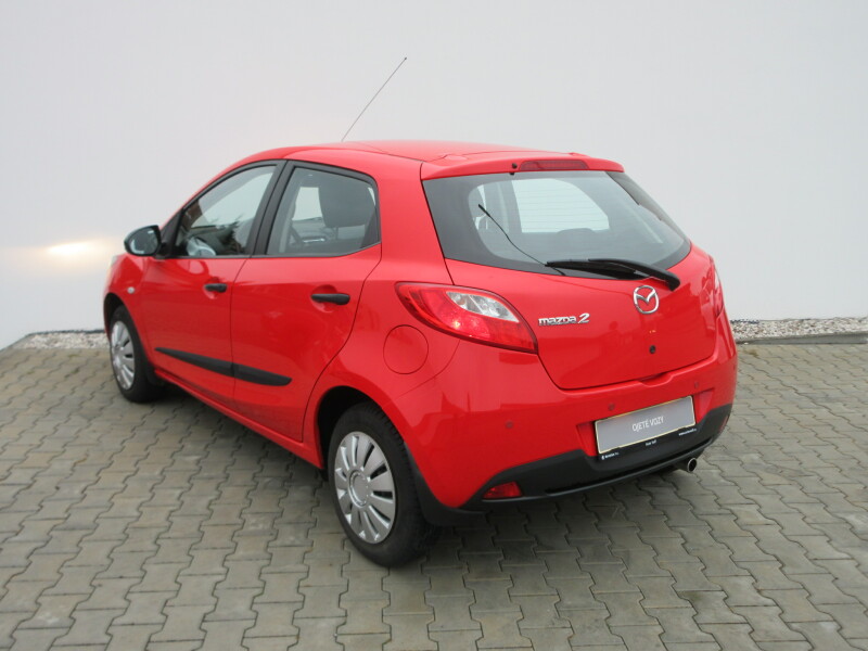 Mazda 2