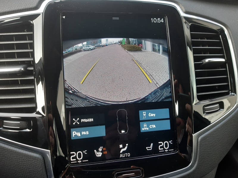Volvo XC90 MOMENTUM PRO