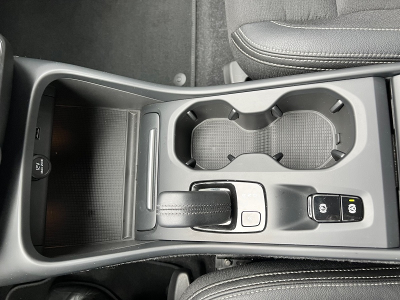 Volvo XC40 MOMENTUM
