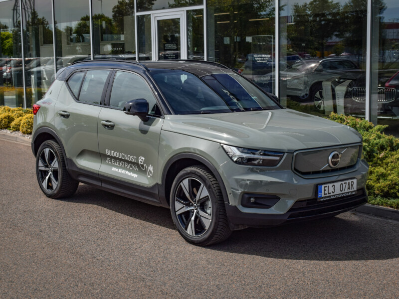 Volvo XC40 RECHARGE PRO 4x4, dodání září 2022