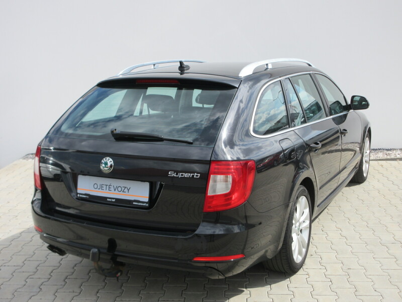 Škoda Superb Ambition
