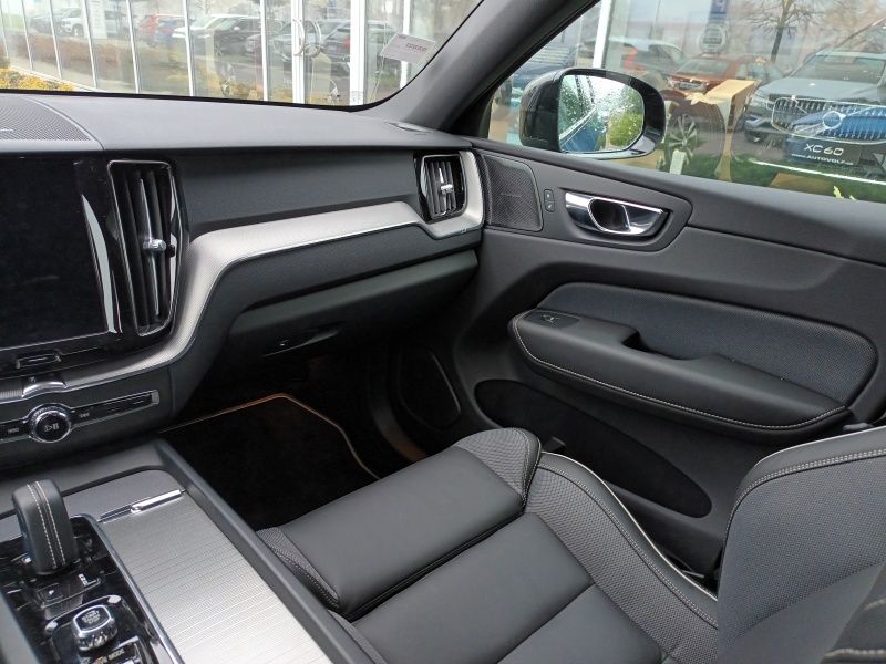 Volvo XC60 R-Design
