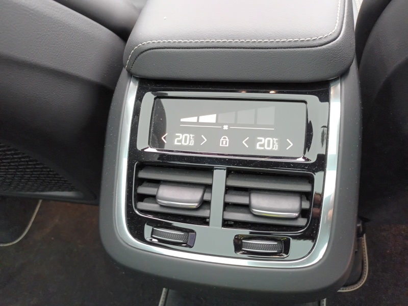 Volvo XC60 R-Design