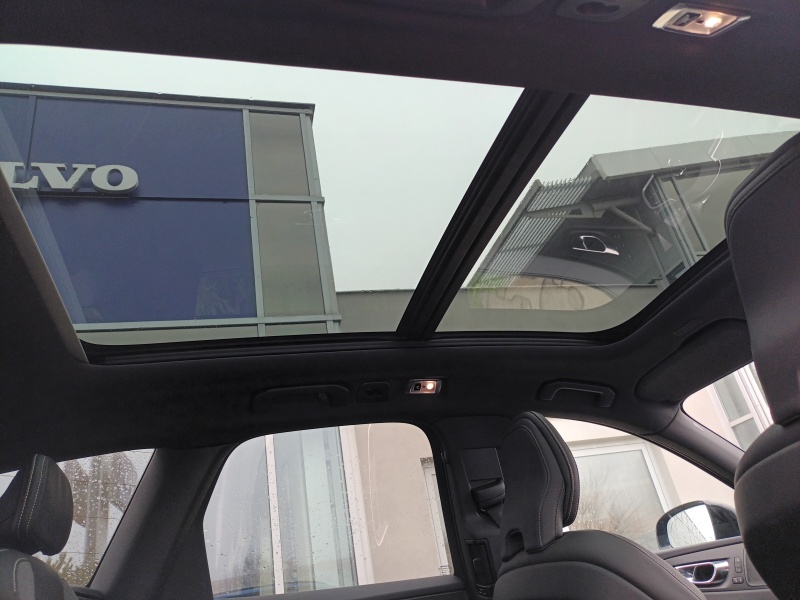 Volvo XC60 R-Design