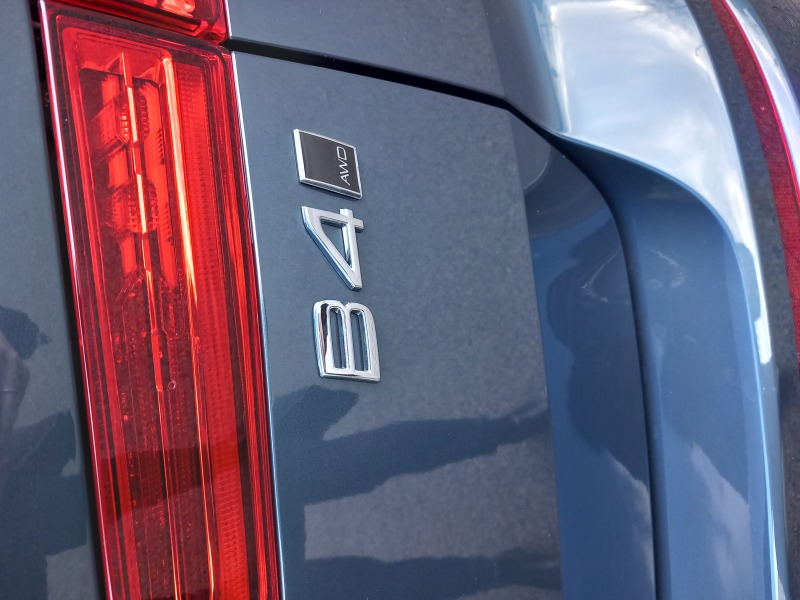 Volvo XC60 PLUS BRIGHT