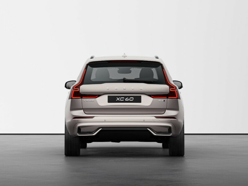 Volvo XC60 PLUS DARK