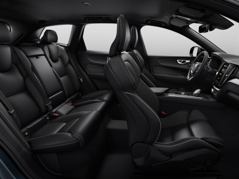 Volvo XC60 PLUS DARK
