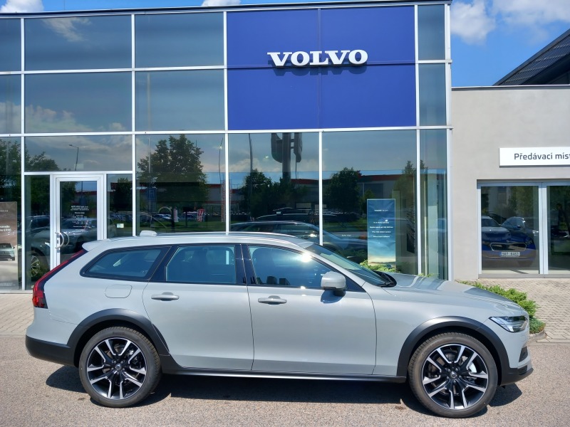 Volvo V90 Cross Country Cross Country PLUS