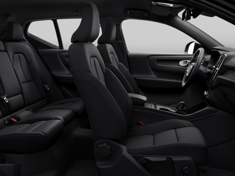 Volvo EX40 Plus Black Edition