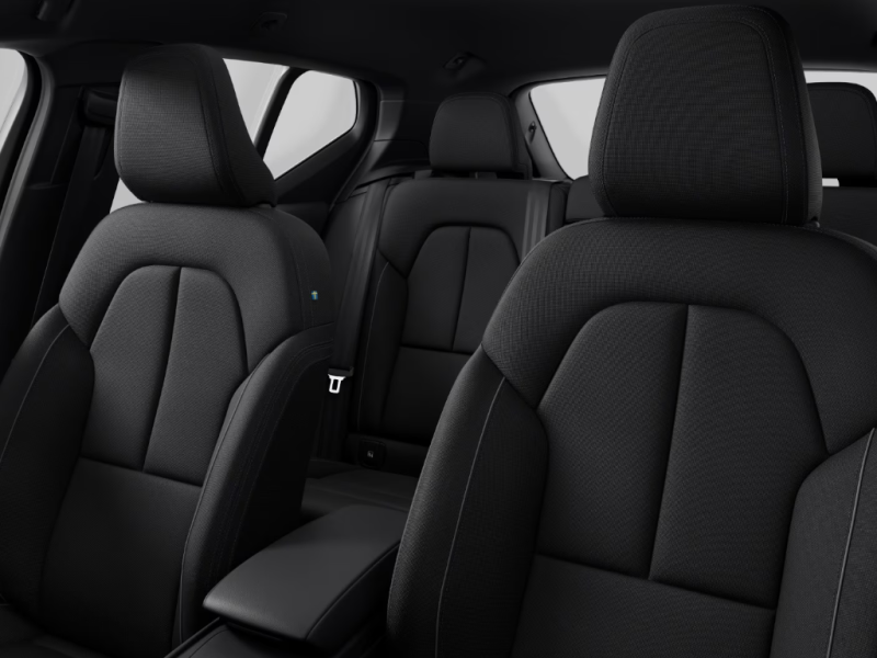 Volvo EX40 Plus Black Edition