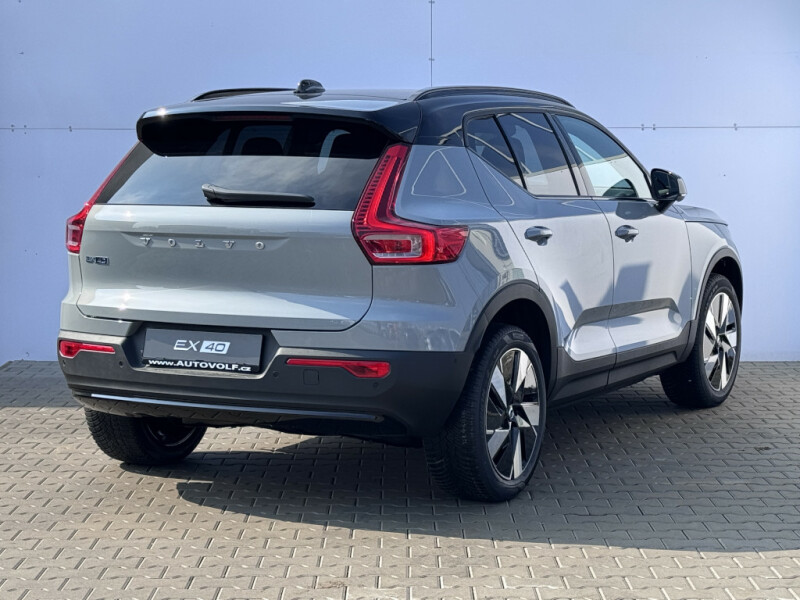 Volvo EX40 PLUS