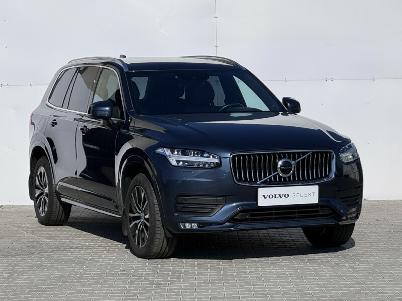 Volvo XC90 Momentum PRO