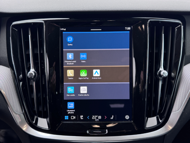 Volvo V60 PLUS DARK
