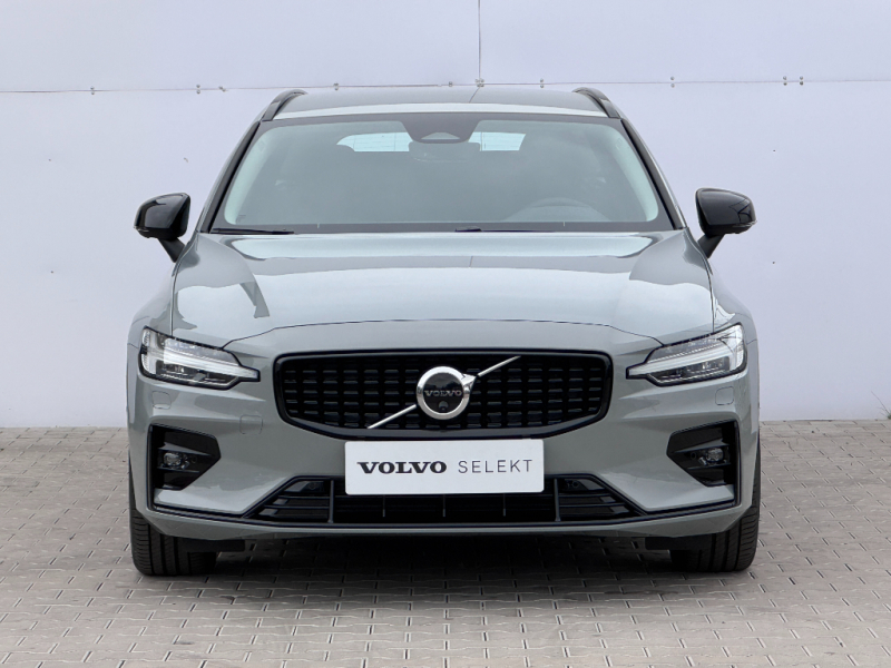 Volvo V60 PLUS DARK