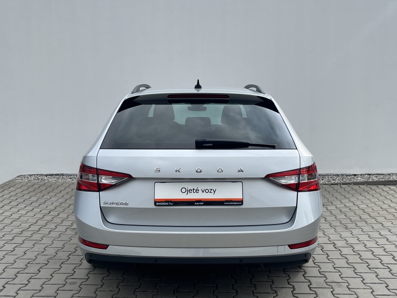 Škoda Superb Ambition